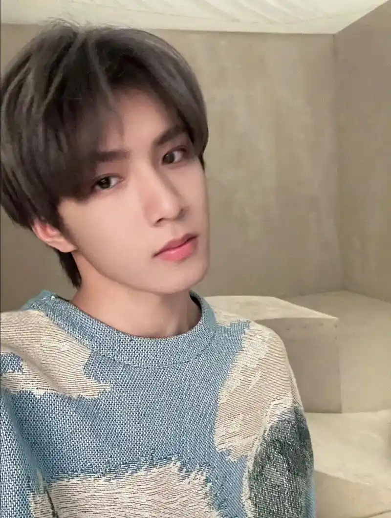 时代峰峻 #刘耀文 #高会图片 #满月 - 抖音