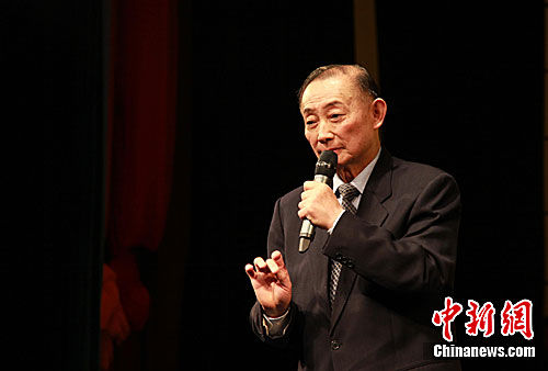 "梅派掌门人"梅葆玖献艺易俗社 称京剧艺术已回归