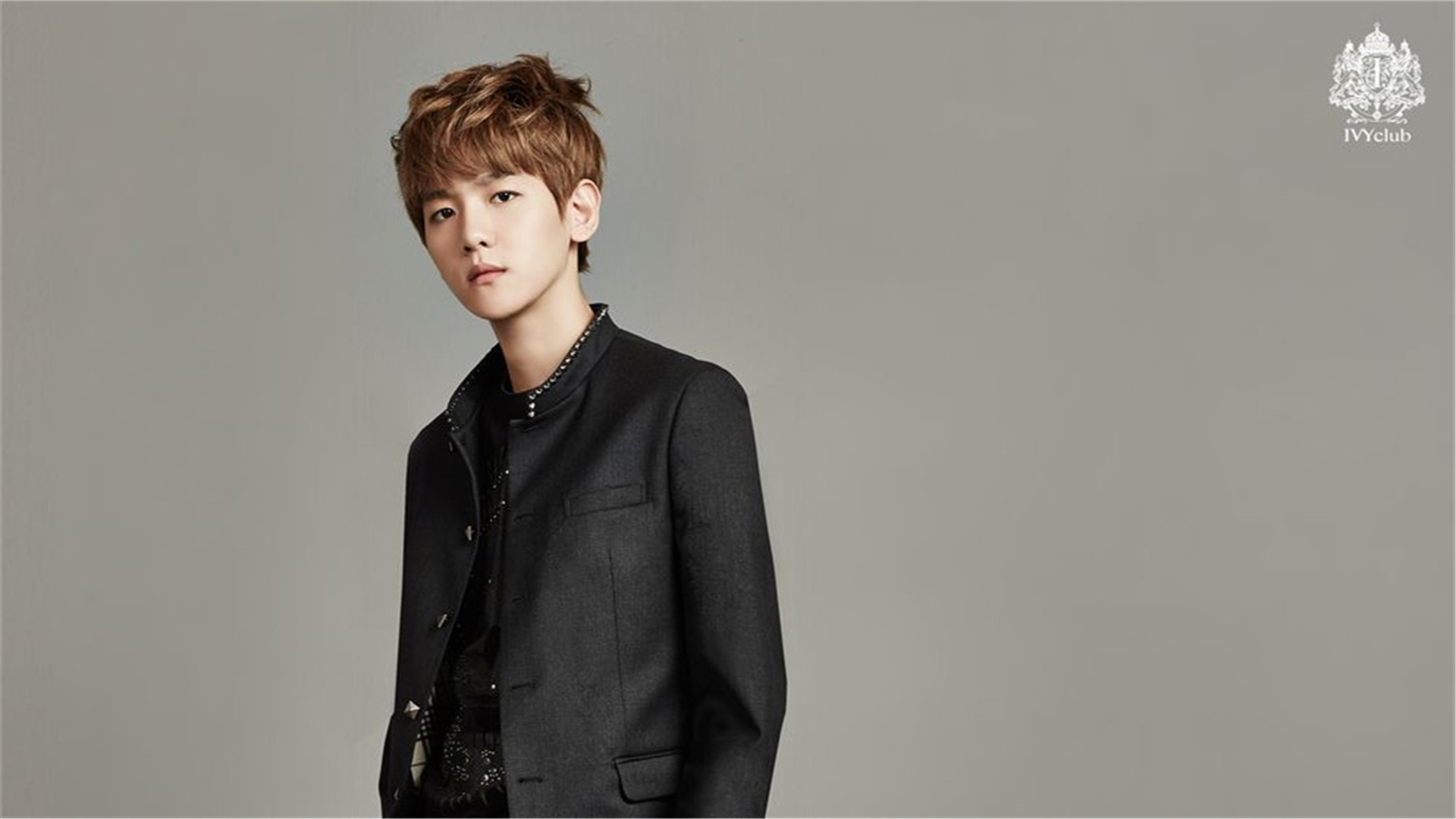 韩国男团exo ivyclub校服代言边伯贤电脑桌面壁纸下载