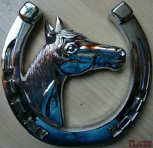 马蹄铁车标 立体汽车中网标 锌合金 银色