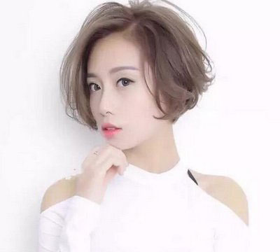 最受欢迎的女生短发发型推荐总有一款短发让你驻足