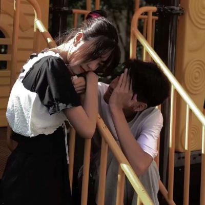 由美头网整理发布,情侣头像频道提供更多与2021好看,恩爱情侣,头像