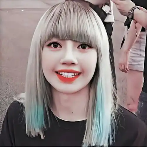 女爱豆头像lisa