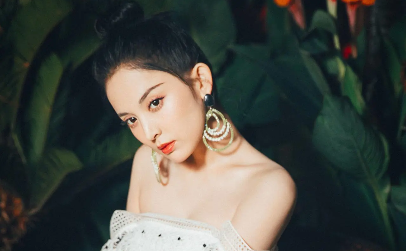 古力娜扎:颜值演技在线,为何总是黑红体质?