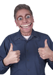 笑脸盈盈的搞笑男人照片