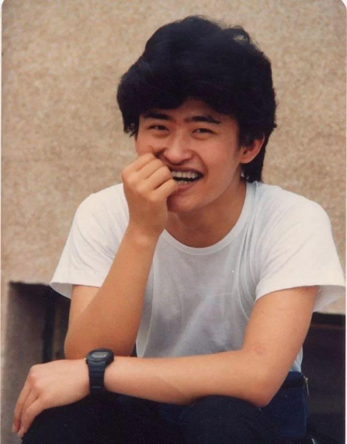 刘欢个人资料简介及56岁刘欢年轻帅照曝光