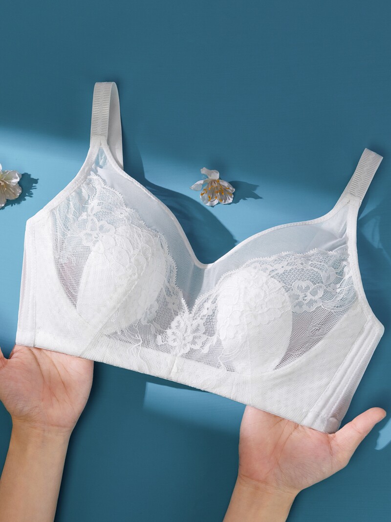 正品曼妮芬纯欲法式蕾丝内衣女大胸显小薄款防下垂bra性感超薄文