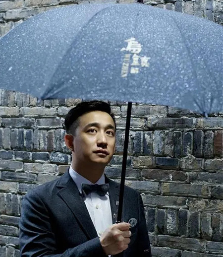 荣誉成就:第3届中国长春电影节最佳男配角代表作品:橘子红了,似水年华