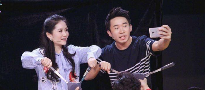 有一种"不公平"叫杨迪和妹妹,杨莎有高颜值,而杨迪却难以言喻!