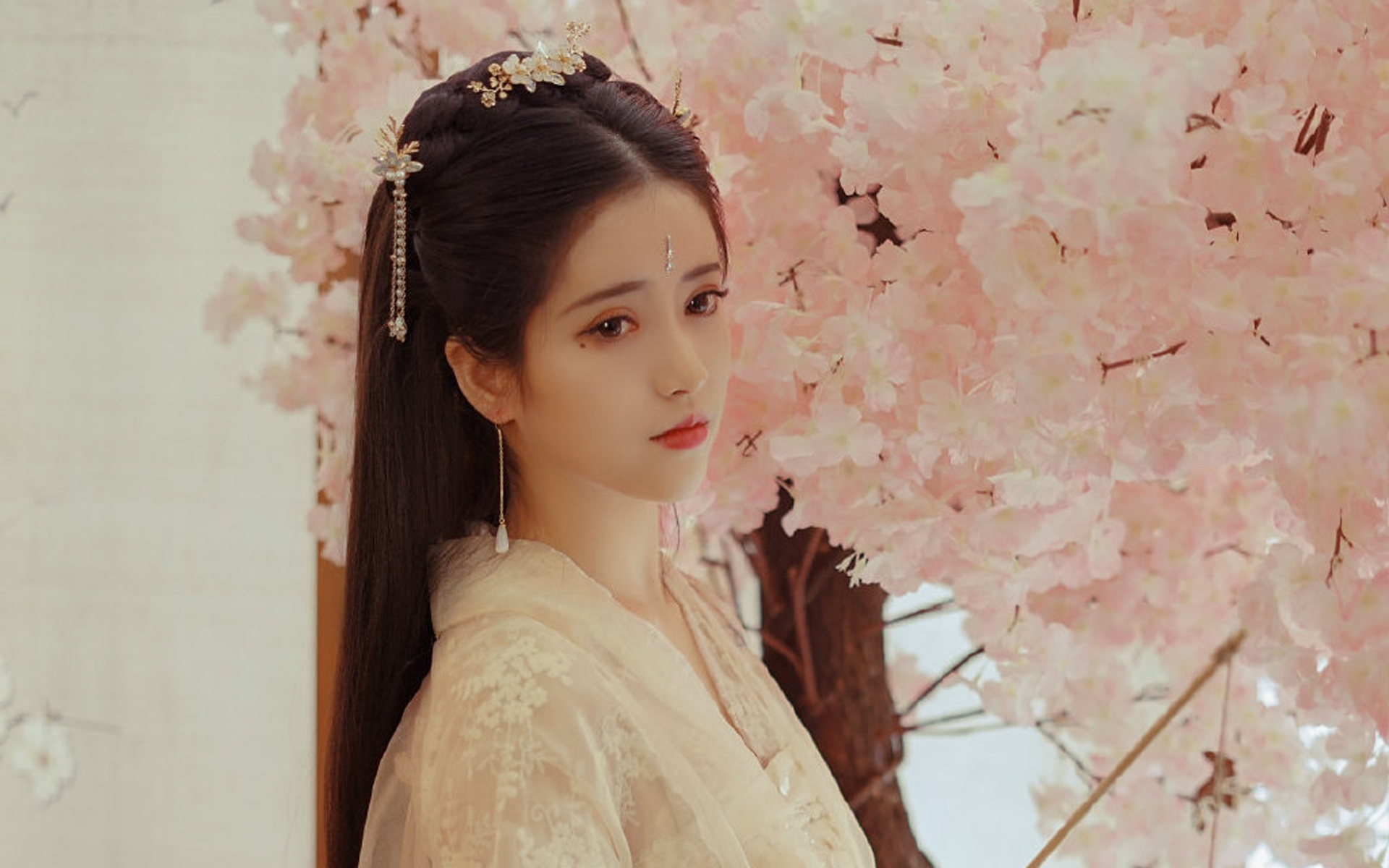 古风美女唯美仙气写真桌面壁纸