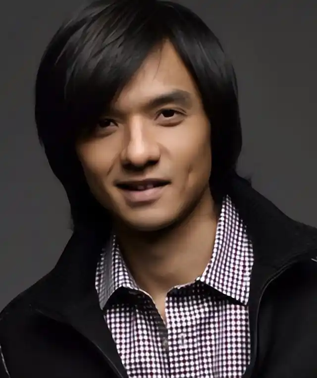 观点:霆哥是不是有一种"短发控,长发妖"的感觉?