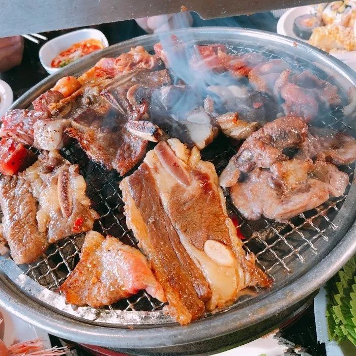 哈尔滨这10家好吃不贵的自助餐厅!绝对让你吃回本儿!