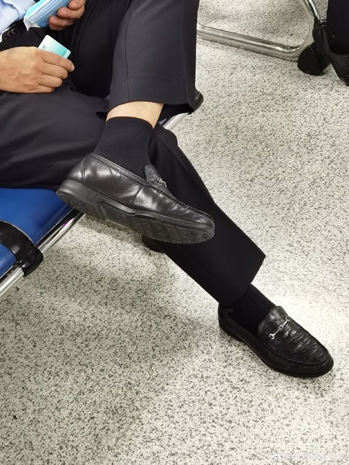 皮鞋##大叔正装男##皮鞋黑袜正装大叔