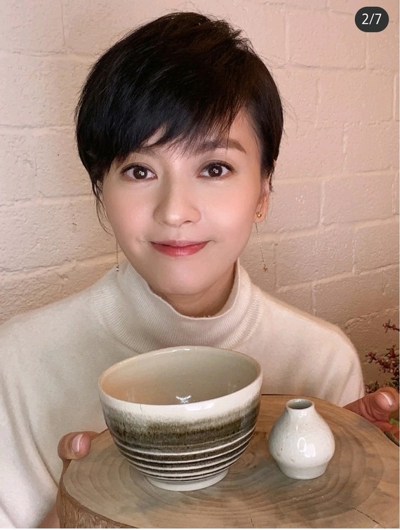 601560156015清纯玉女梁咏琪45岁看起来像18的秘密_圈子