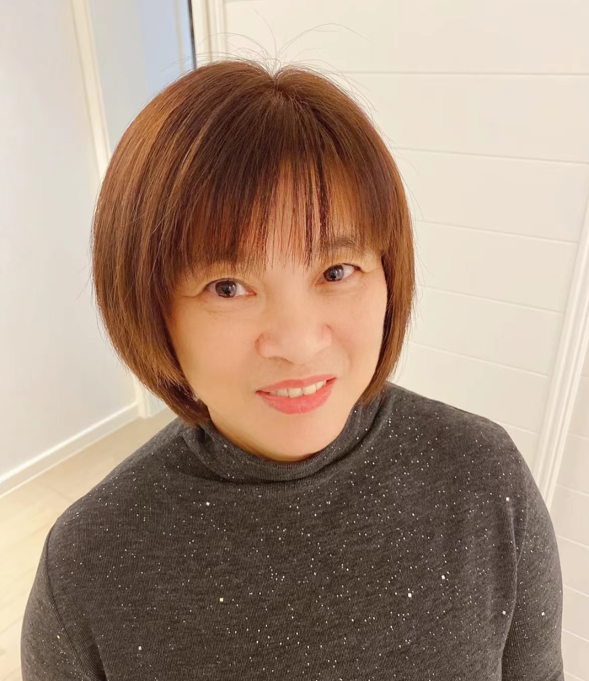 60岁今年流行发型图片,六十岁女人最佳发型图