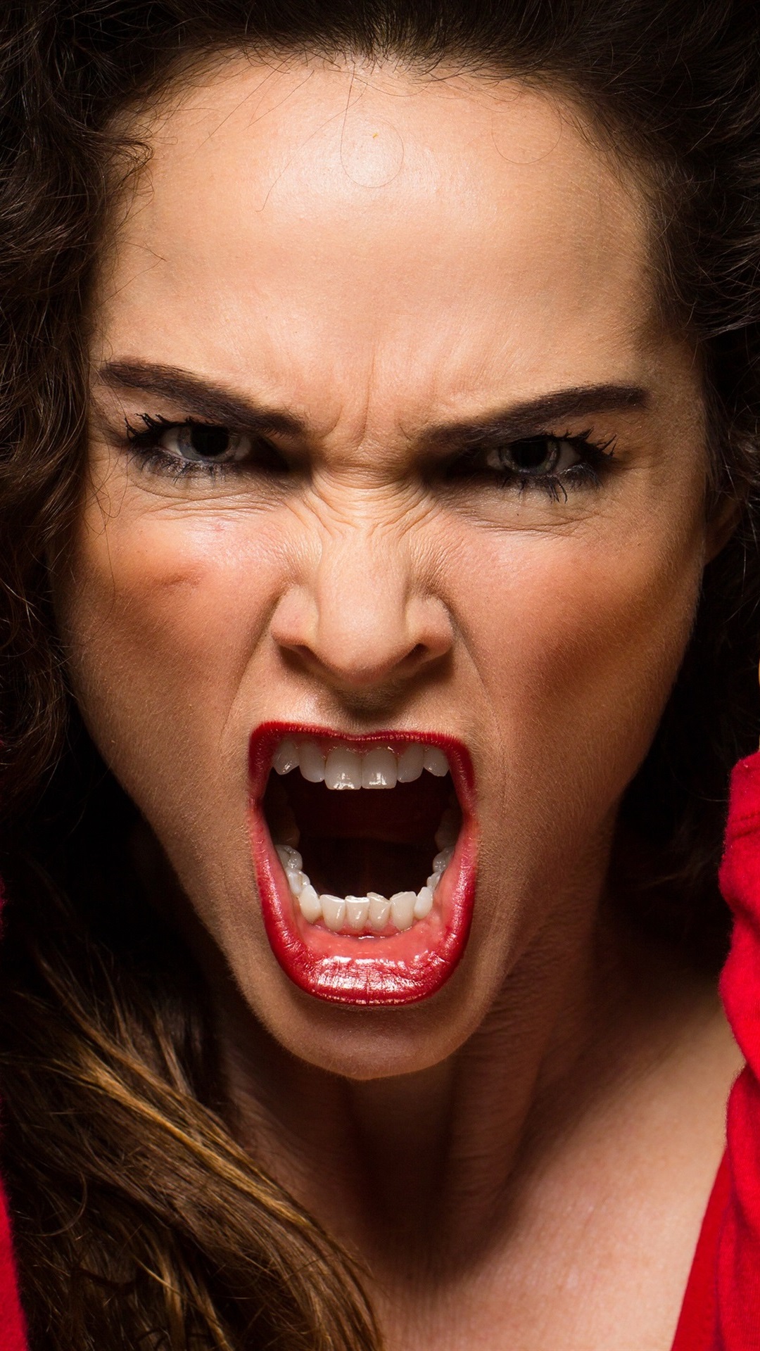 iphone 壁纸 愤怒的女人