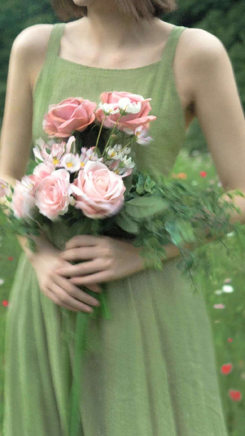 江孑ins绿色小清新干净部位女壁_手机壁纸_唯美其他手机壁纸_我要个性