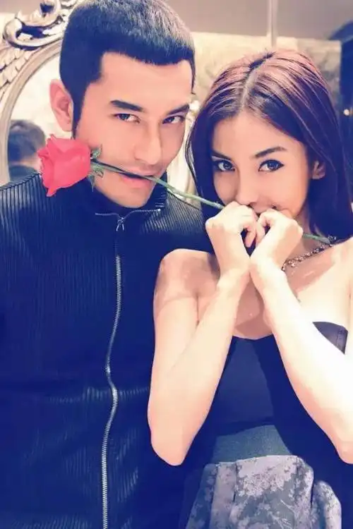 黄晓明angelababy情侣写真资料图