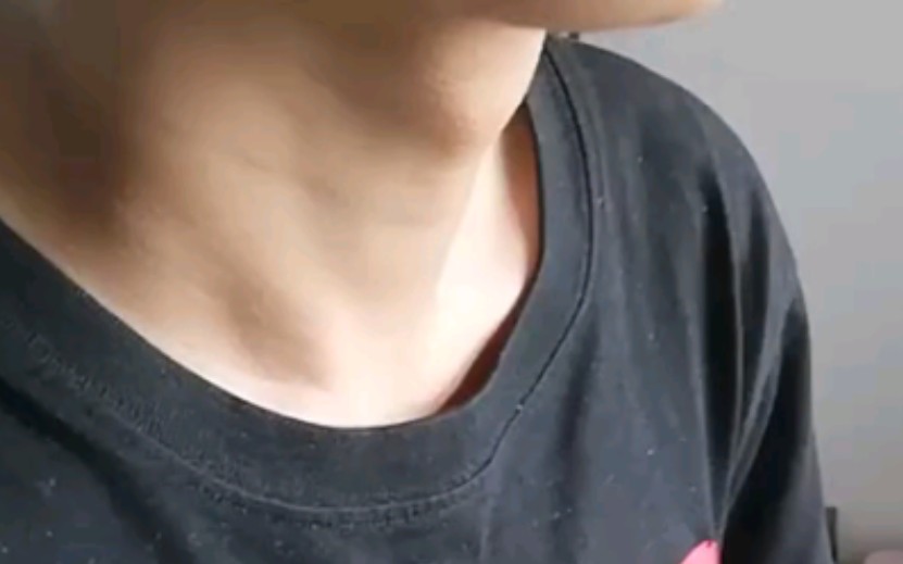 听说喉结大的男生……_哔哩哔哩_bilibili