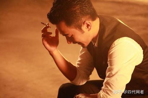 男人伤感语录痛到心里图片