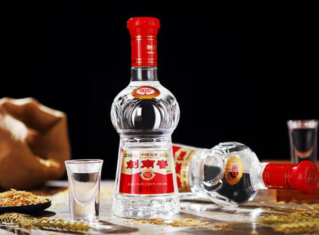 "四大名酒"里,为啥没有五粮液和剑南春?揭开名酒评选历史真相