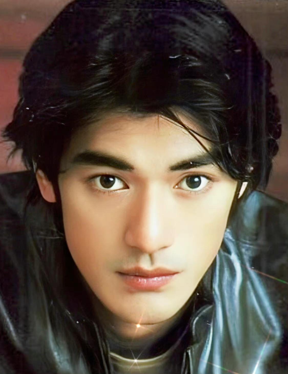 金城武和阿兰德龙谁帅