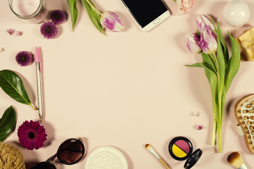 郁金香与化妆品 图片素材下载-底纹背景-背景花边-图片素材 - 集图网