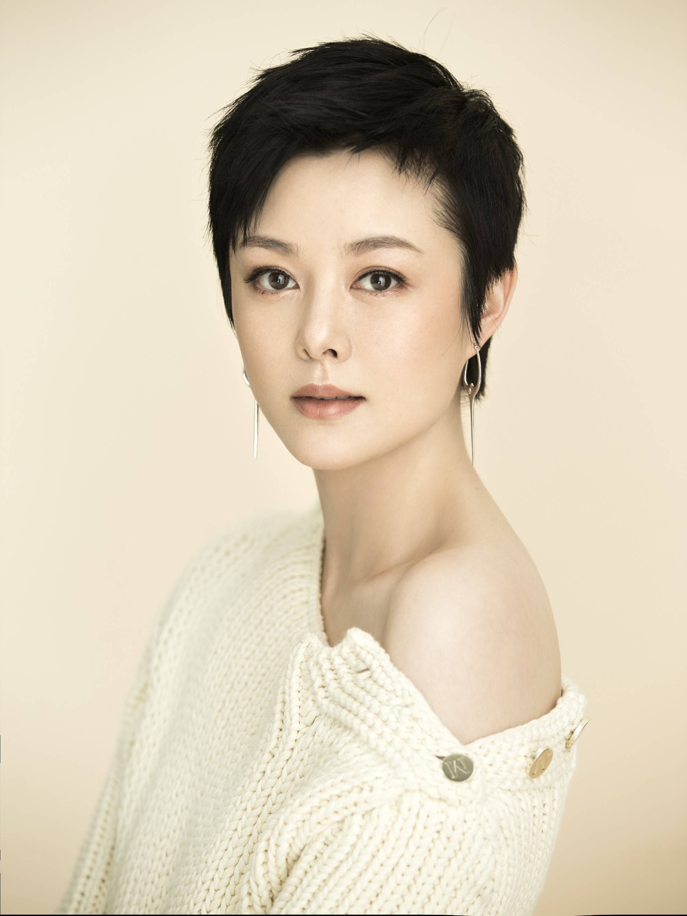 刘一含《天下长河》饰演"靳夫人" 十载隐忍心酸引观众感动共鸣_靳辅