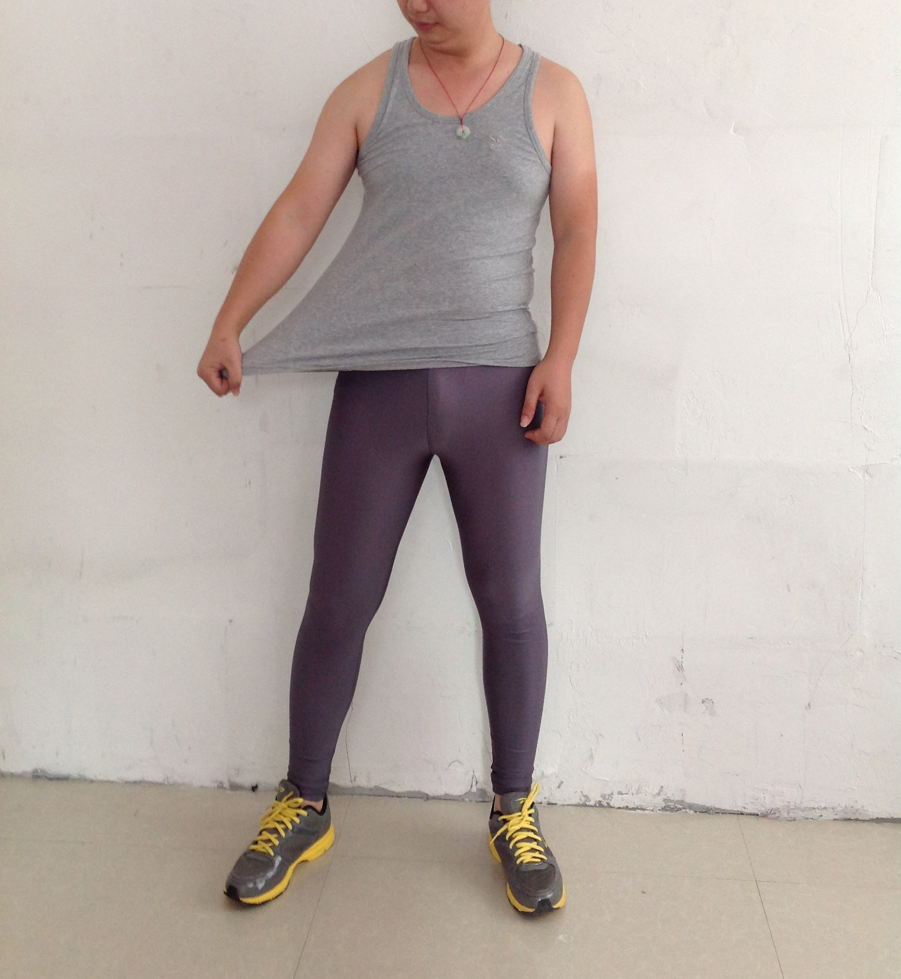 高弹男士运动健美裤 多色男性感紧身裤光滑