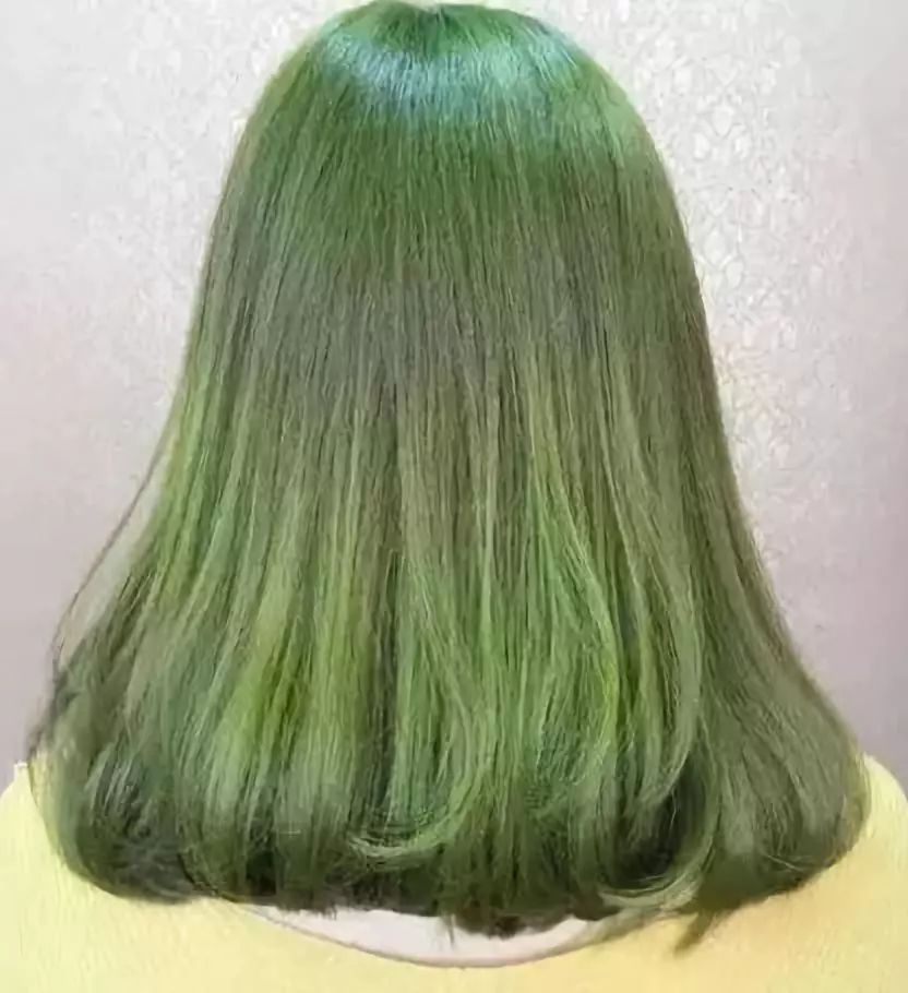 亮红色紫色紫色头发自带仙女属性,是上演"背影杀"的头号武器!