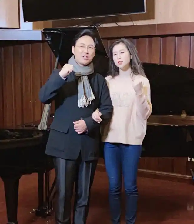 回顾廖昌永穷小子娶四川富家女走红后不变心如今当上大学院长