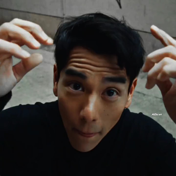 简单照个镜子! "彭于晏