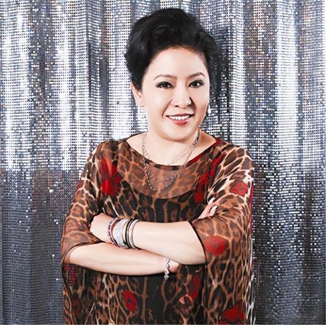 向太陈岚在2023年3月8日于个人社交媒体上发文称