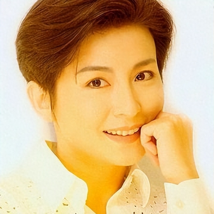 回顾天后陈淑桦被母亲毁掉一生65岁仍未结婚如今仍冰清玉洁