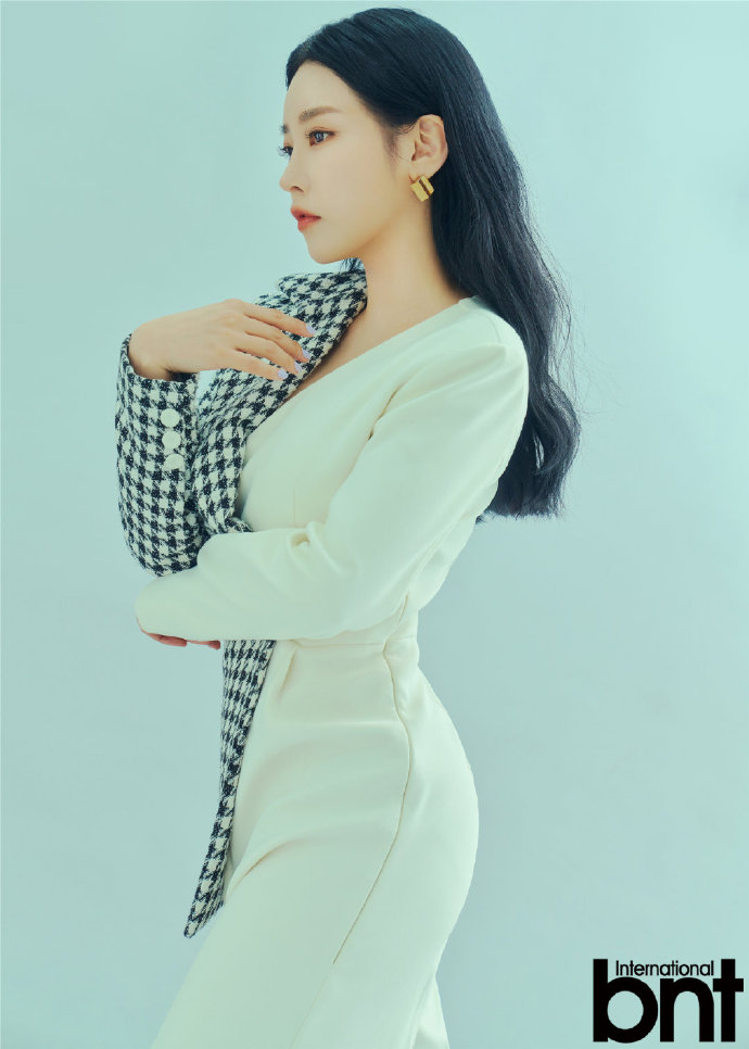 bnt画报#近日,t-ara超话出身的歌手朴昭妍超话拍摄