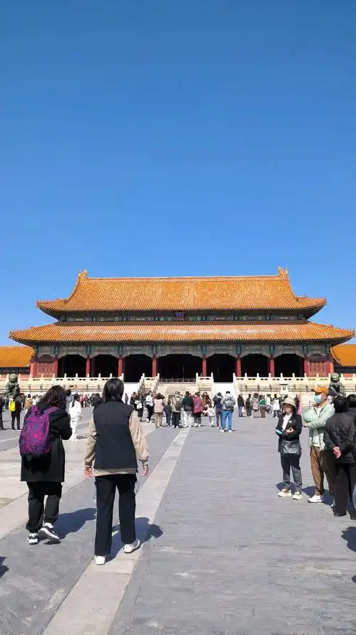 故宫博物院位于中国北京市东城区景山前街,为国家 - 抖音