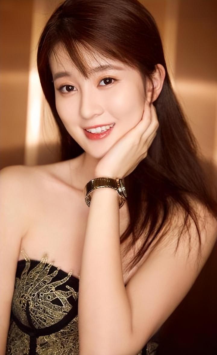 表面是艺人实际上家世显赫的7位女星个个根正苗红没人敢惹