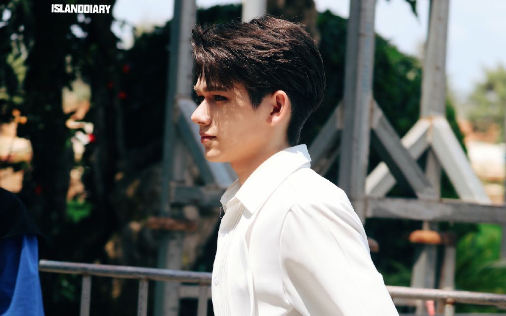 庆怜创造营2021庆怜表演马里奥跳庆怜caelan创造营2021决赛