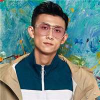 张一山头像高清图片大全_名人张一山真人头像大图下载【点击鼠标右键