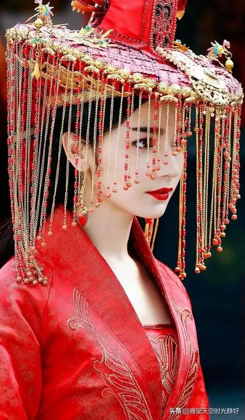 惊艳的古装剧嫁衣(凤冠霞帔十里红妆)(92)
