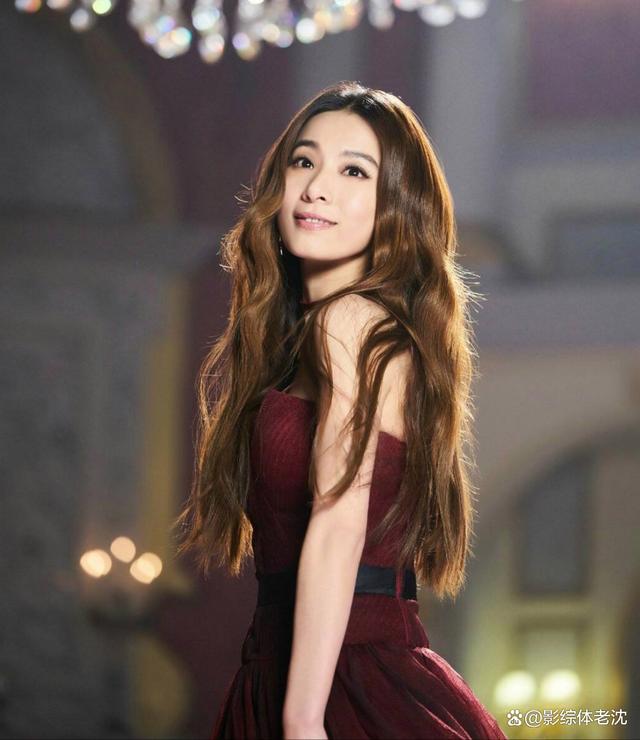 田馥甄素颜游玉山为复出做准备,网友:"双面人"我们不欢迎!