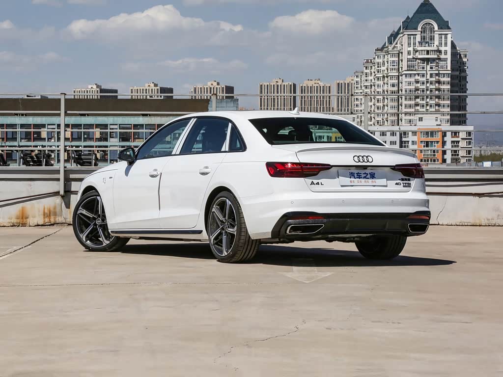 一汽奥迪 奥迪a4l 2023款 40 tfsi quattro 豪华动感型