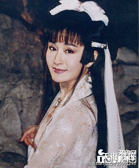 真心希望女孩子少一些怨念,学习一下潘美人天真无邪