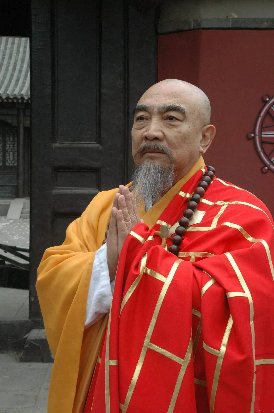 73岁老戏骨鲍国安演曹操成经典至今活跃在影视圈