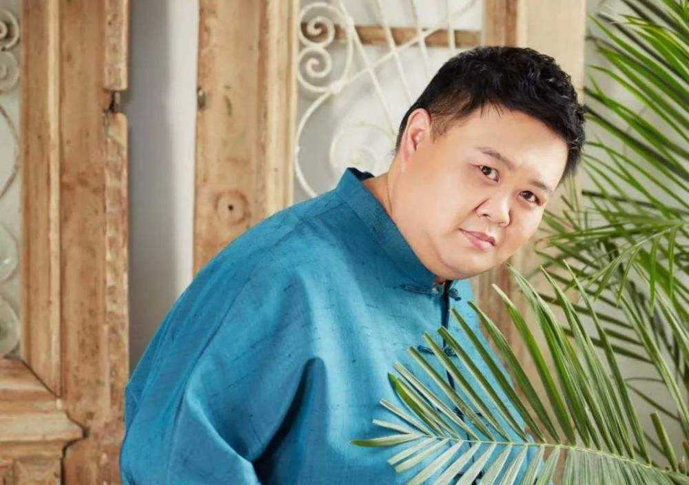 德云社孙越晒照为宠物猫准备了保暖猫窝评论区被粉丝玩出了花