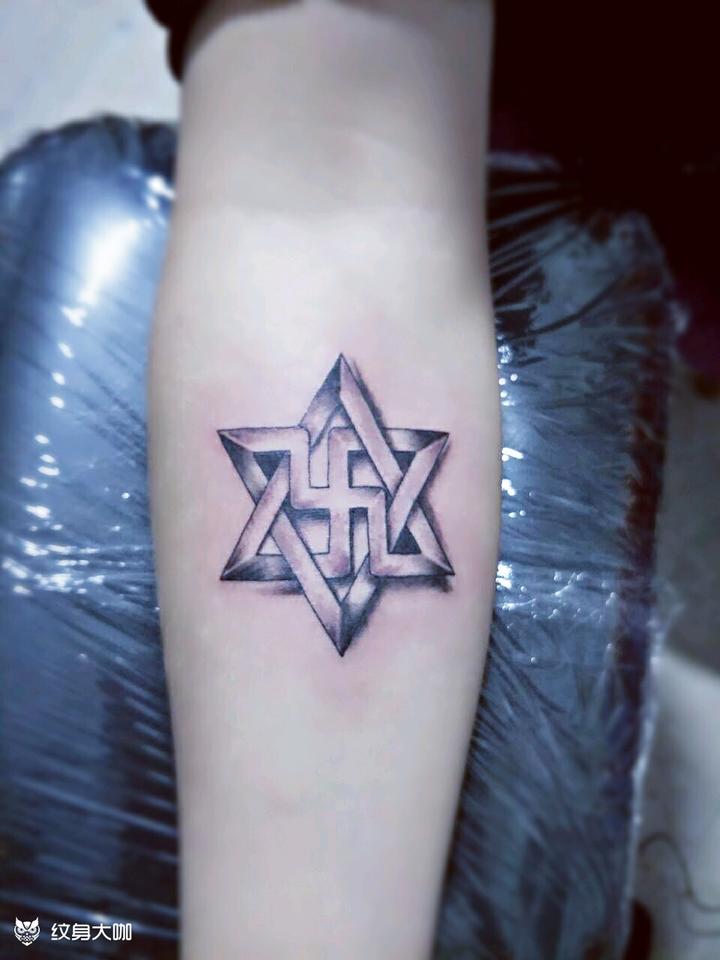 六芒星_纹身图案手稿图片_蒋涛的纹身作品集