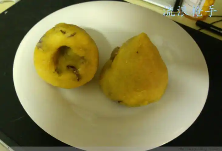 《喜盈门》,讲述的是农村里的家庭生活,其中自然有回忆控诉旧社会的