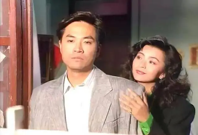 原创原创6年感情被闺蜜抢走上位嫁富豪终分道扬镳今独自养子成冠军