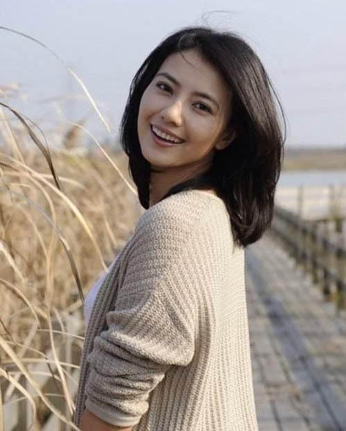 回眸一笑百媚生 明星们的回眸一笑,各种美丽