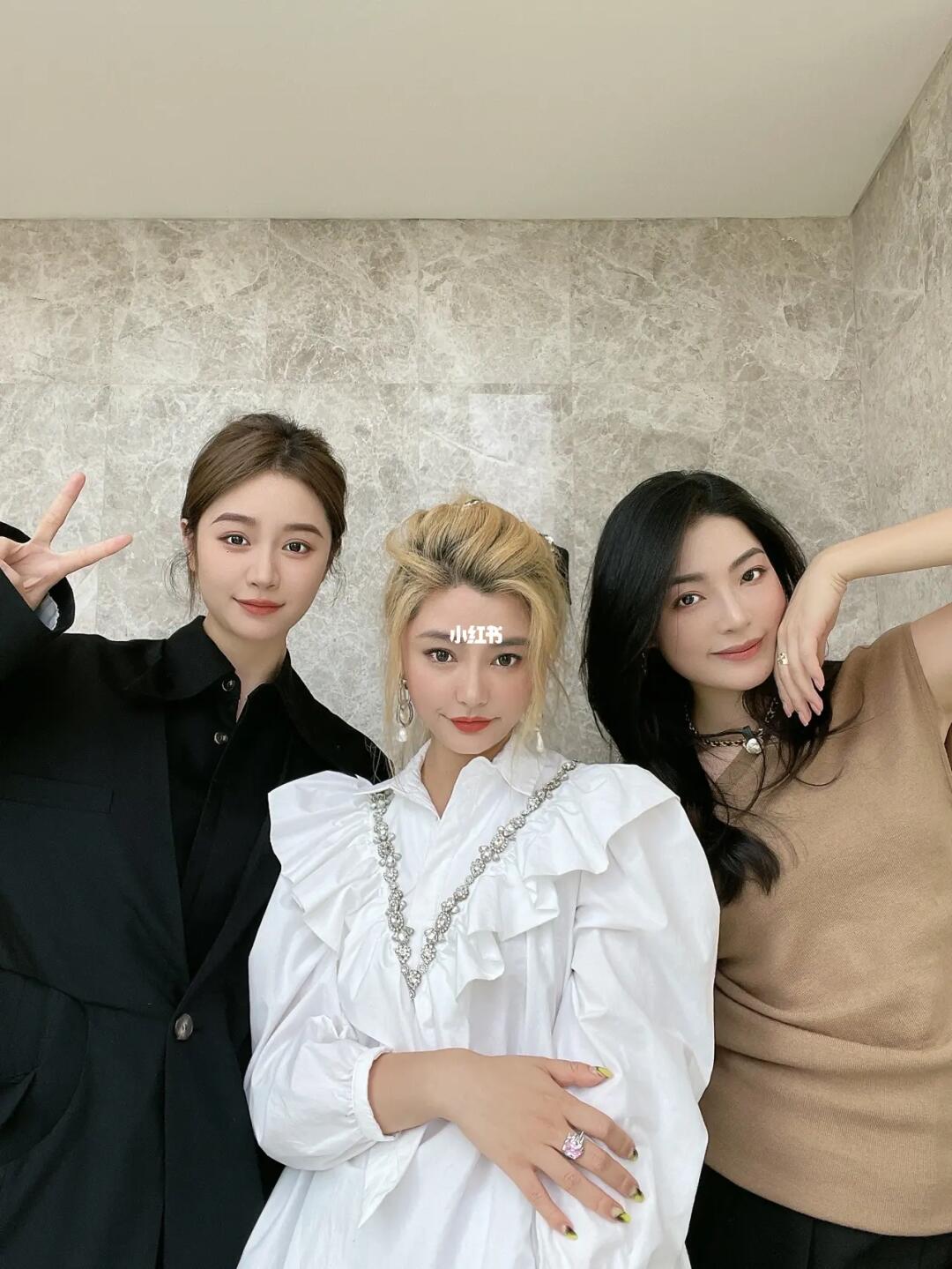 和迪丽热巴钟楚曦大学同学成为同事